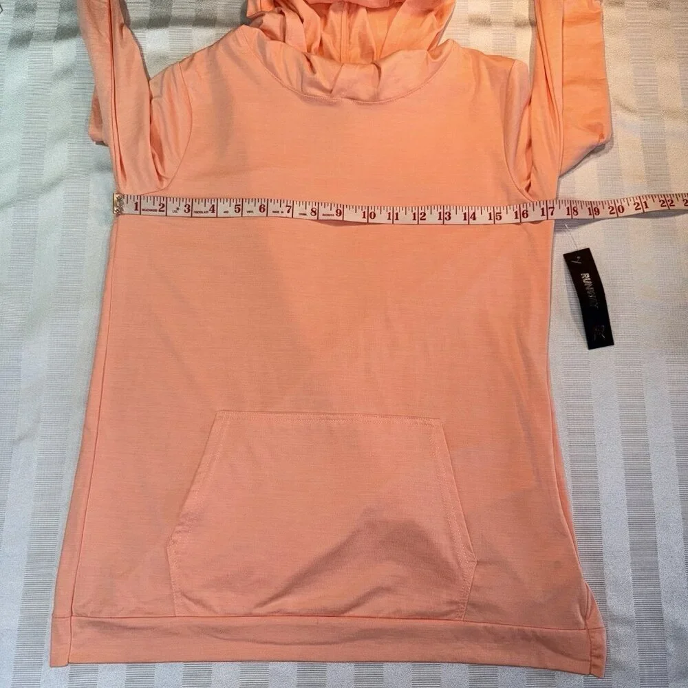 Girls Runway Hoodie Quick Dry Moisture Wicking Front Pocket Size Large 12/14